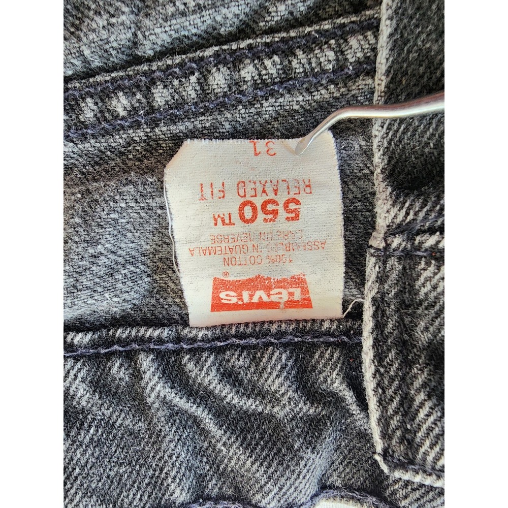 Vintage‎ Levi's 550 Relaxed Black Denim Cutoff Shorts Women's Size 31 Distressed - Picture 3 of 6